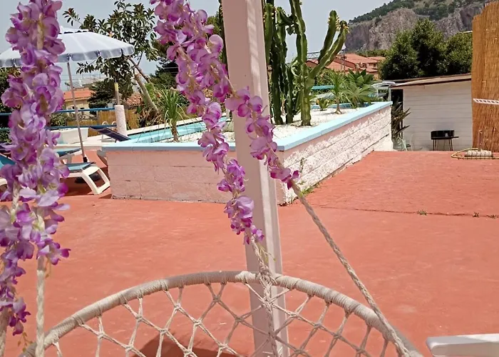 Borgomarino's לינה וארוחת בוקר 3*