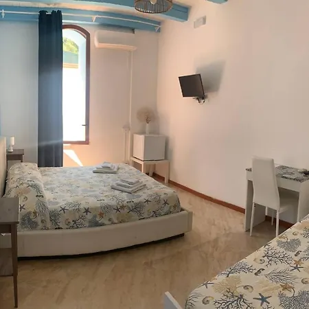 Borgomarino's Bed & Breakfast