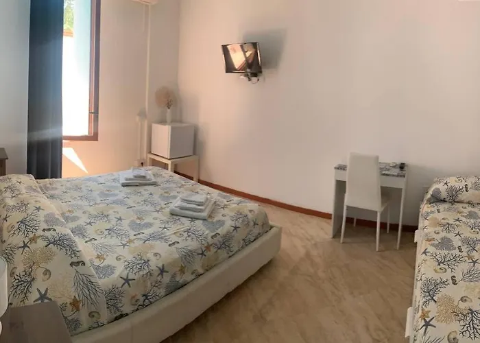 Borgomarino's 住宿加早餐酒店 4*